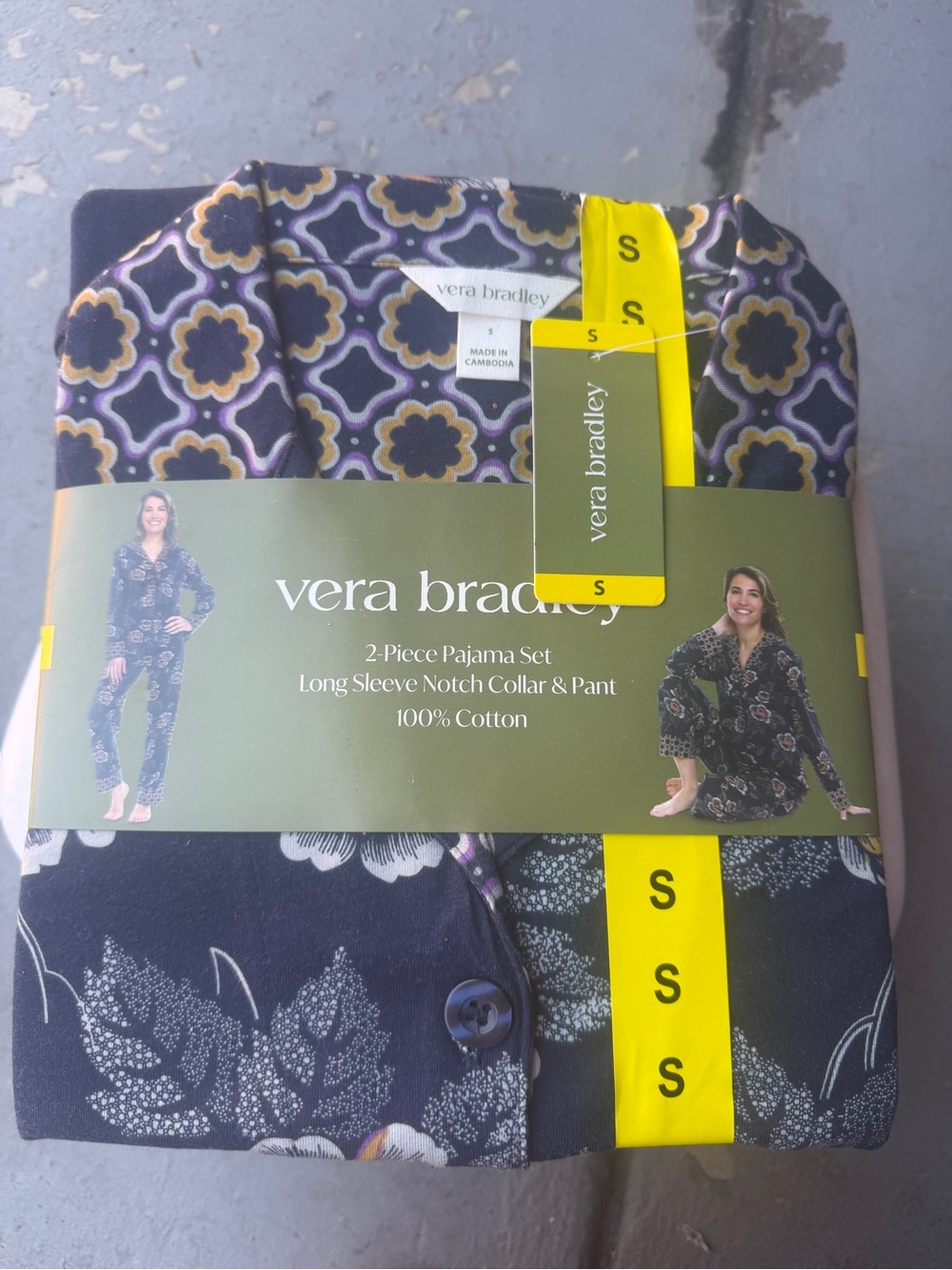 “New” Vera Bradley Navy Floral Pajama Set with Yellow Accents sizeS